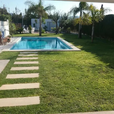 Casa Recièn Reformada Con Jardin Y Piscina Privada