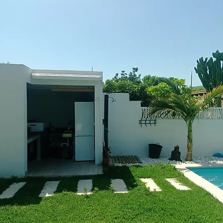 Hébergement de vacances Casa Recièn Reformada Con Jardin Y Piscina Privada Oliva
